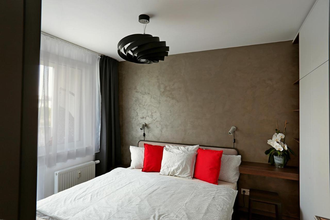 ברטיסלאבה Modern Apartment Near The City Centre Urban מראה חיצוני תמונה
