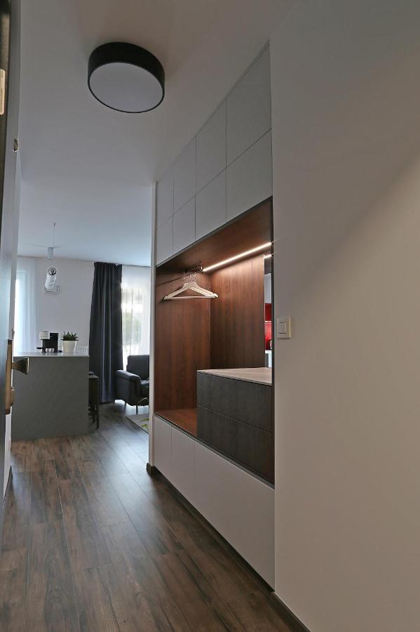 ברטיסלאבה Modern Apartment Near The City Centre Urban מראה חיצוני תמונה
