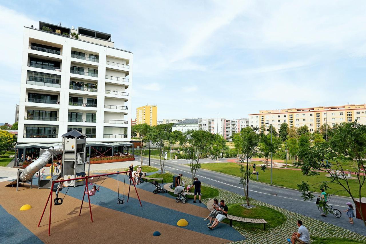ברטיסלאבה Modern Apartment Near The City Centre Urban מראה חיצוני תמונה